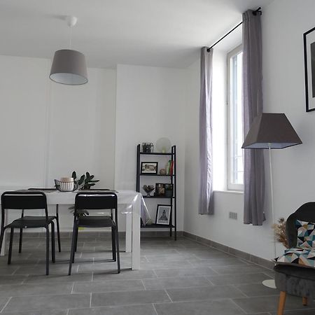 Maison Carrée/Coeur historique de Nîmes - Superbe Appt 55m² Exterior foto